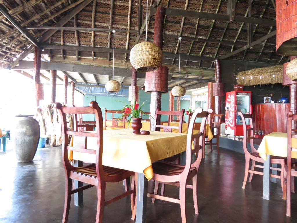 Why Not Guest House Hikkaduwa Exterior photo