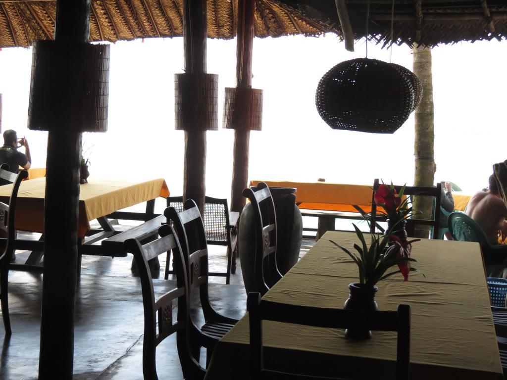 Why Not Guest House Hikkaduwa Exterior photo
