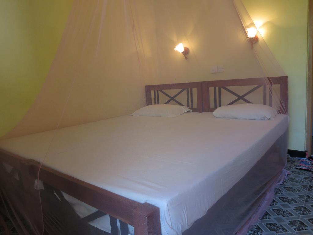 Why Not Guest House Hikkaduwa Room photo